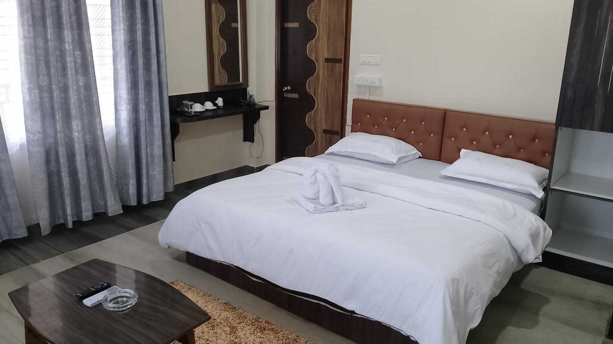 Whistling Wind Resorts By Stayapart Lataguri Luaran gambar